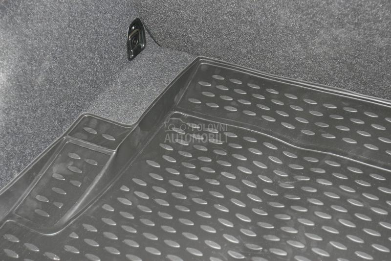 Element kadica za gepek