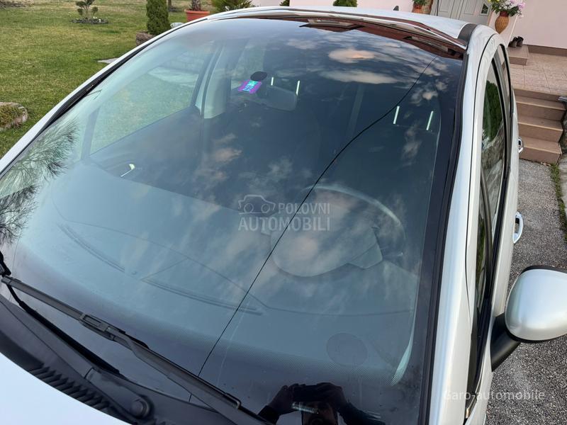 Citroen C3 1.2 SVAJCARSKA NOV