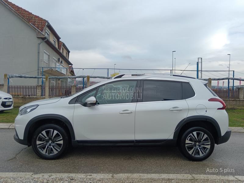 Peugeot 2008 1.2 ALLURE