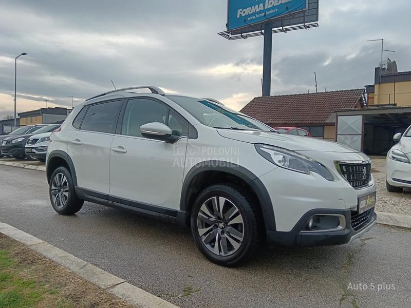 Peugeot 2008 1.2 ALLURE