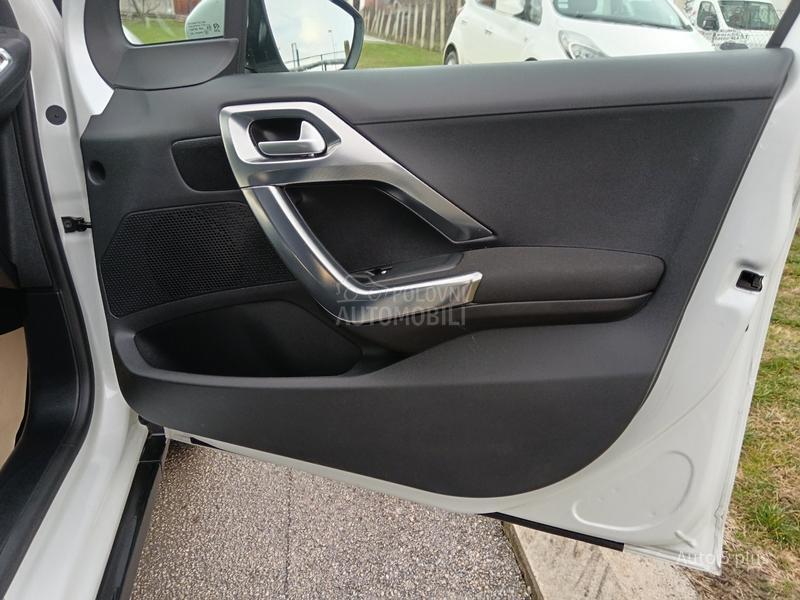 Peugeot 2008 1.2 ALLURE