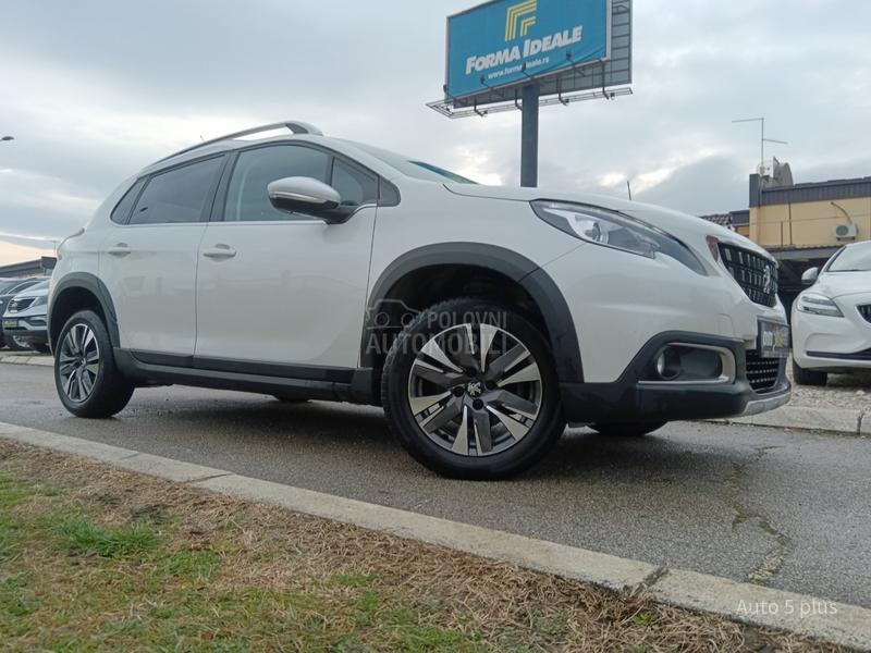 Peugeot 2008 1.2 ALLURE