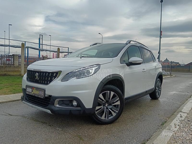 Peugeot 2008 1.2 ALLURE