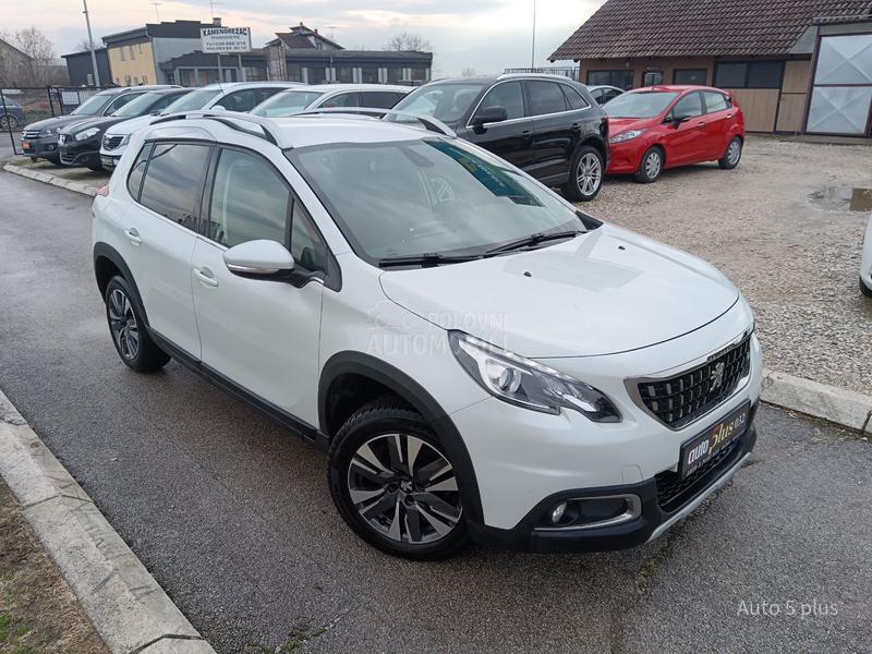 Peugeot 2008 1.2 ALLURE