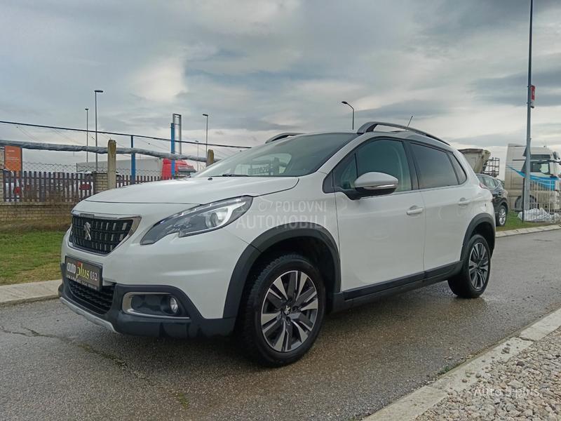 Peugeot 2008 1.2 ALLURE