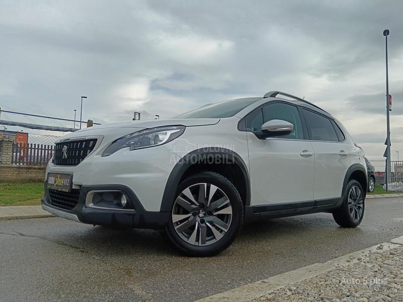 Peugeot 2008 1.2 ALLURE
