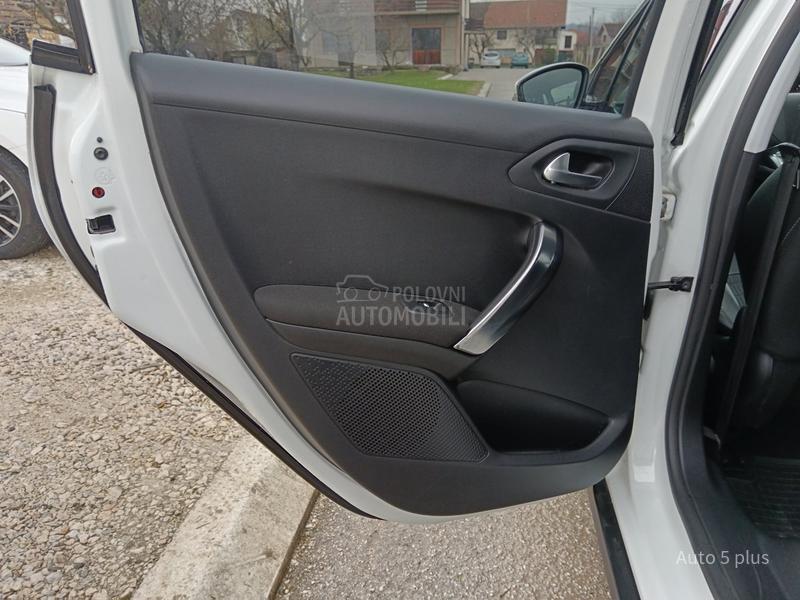 Peugeot 2008 1.2 ALLURE