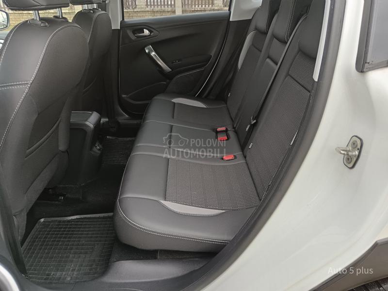 Peugeot 2008 1.2 ALLURE