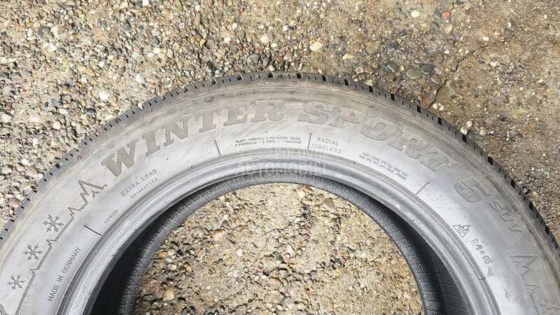 Dunlop 235/55 R17 Zimska