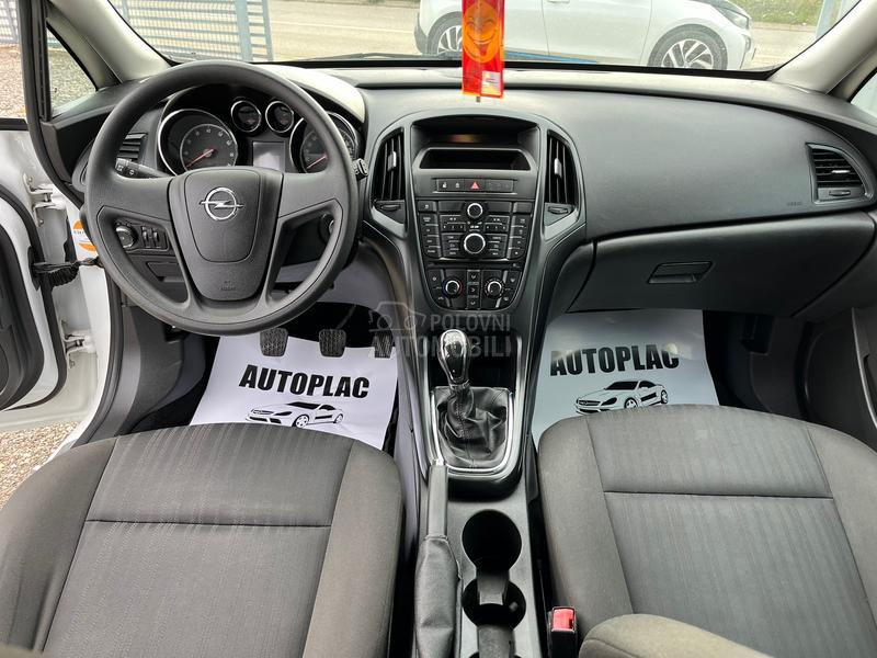 Opel Astra J 1.4 Ecotec