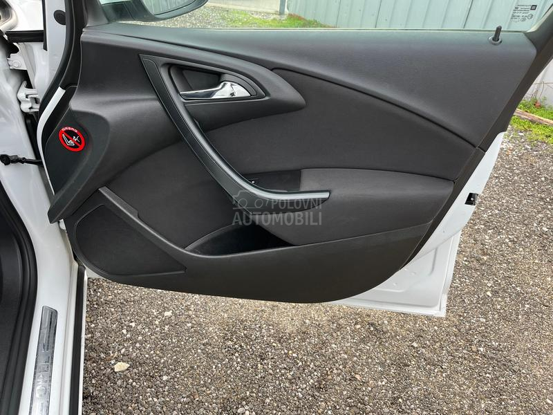 Opel Astra J 1.4 Ecotec