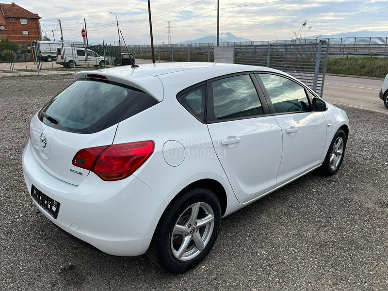 Opel Astra J 1.4 Ecotec
