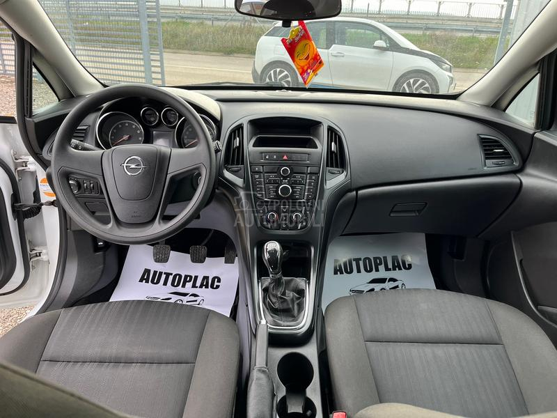 Opel Astra J 1.4 Ecotec