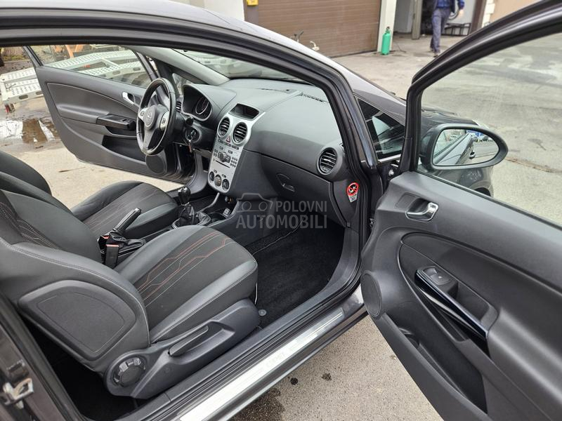 Opel Corsa D 1.4 nov nov