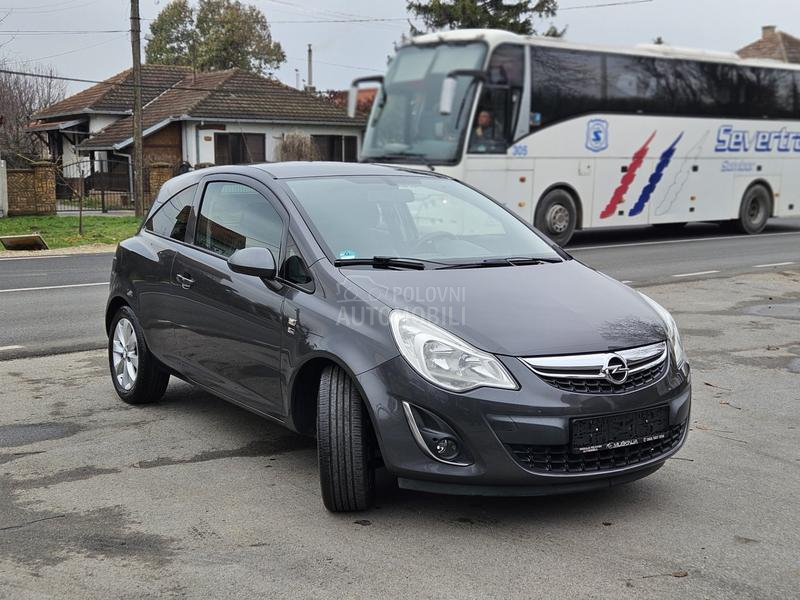 Opel Corsa D 1.4 nov nov