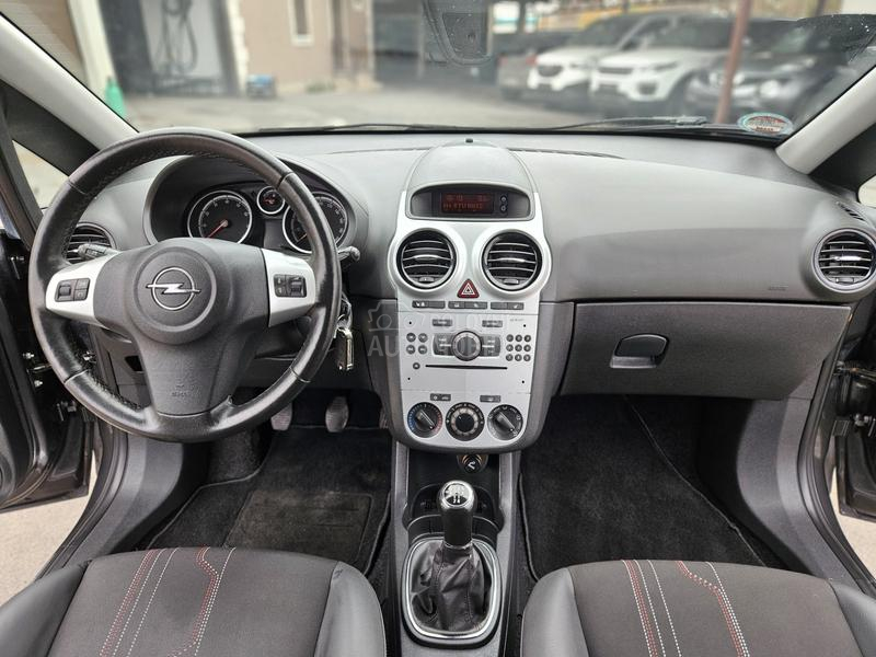 Opel Corsa D 1.4 nov nov