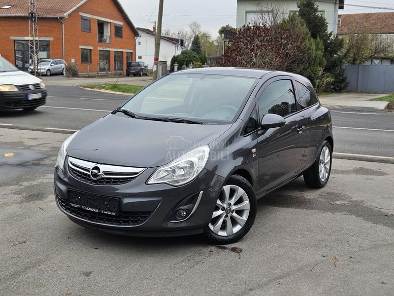 Opel Corsa D 1.4 nov nov
