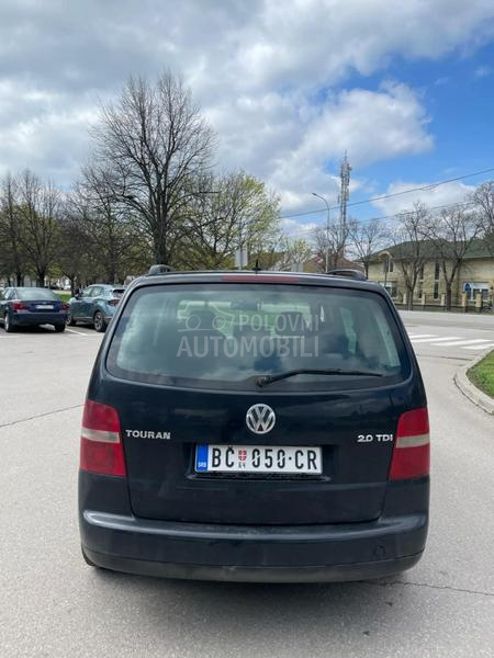 Volkswagen Touran 