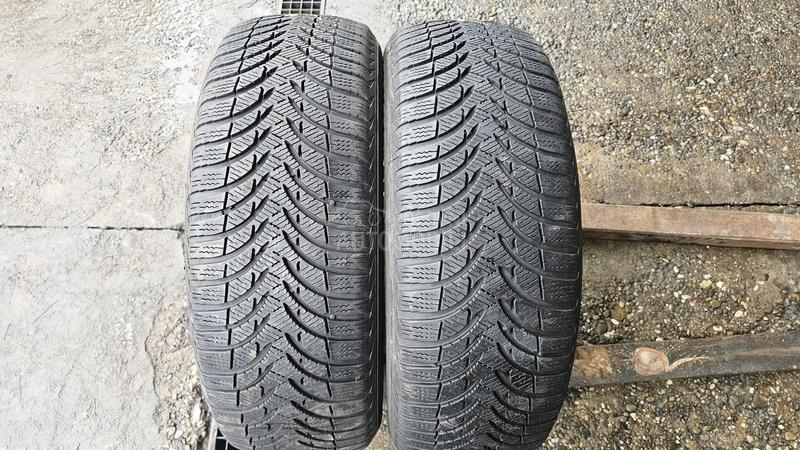 Michelin 215/60 R16 Zimska