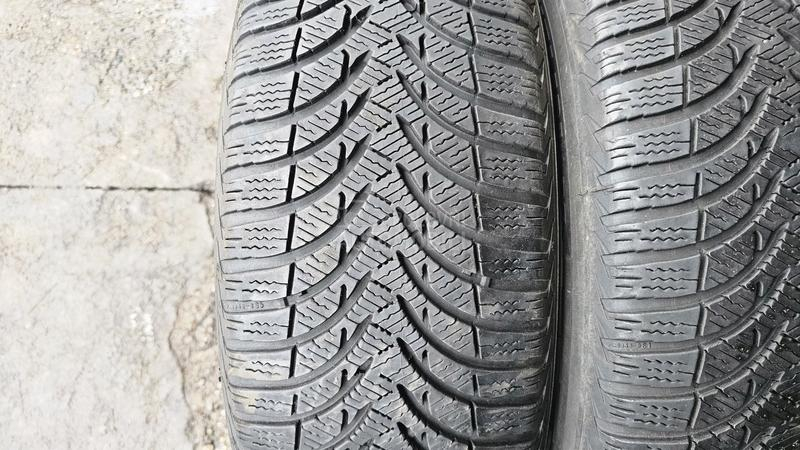 Michelin 215/60 R16 Zimska