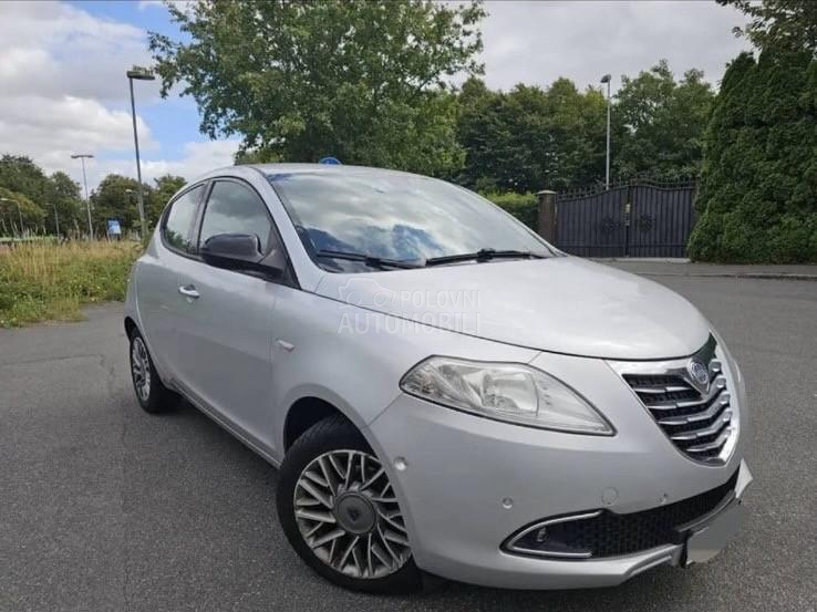 Lancia Ypsilon TwinAir-Gold paket