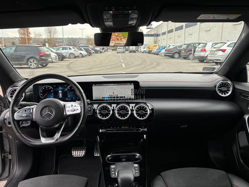 Mercedes Benz CLA 200 