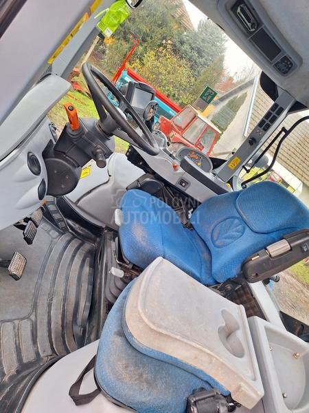 New Holland T7,250