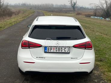 Mercedes Benz A 200 4 matic