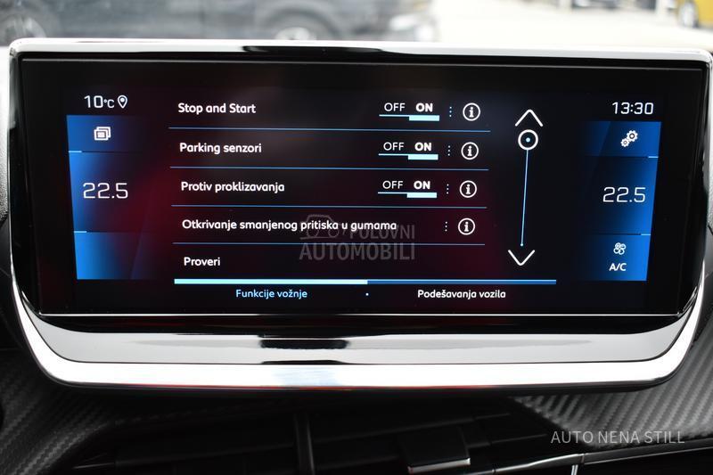 Peugeot 2008 1.5 HDI  MT