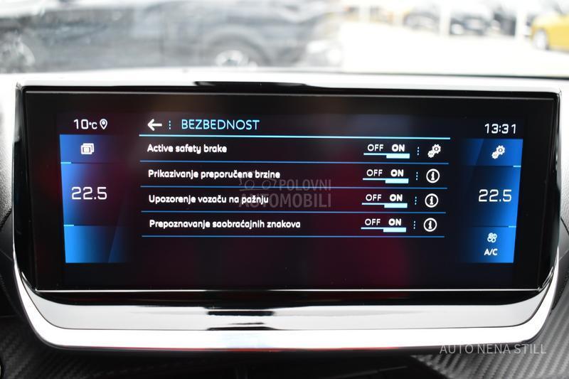 Peugeot 2008 1.5 HDI  MT