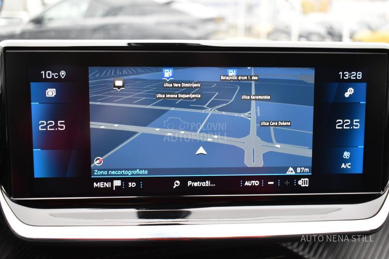 Peugeot 2008 1.5 HDI  MT