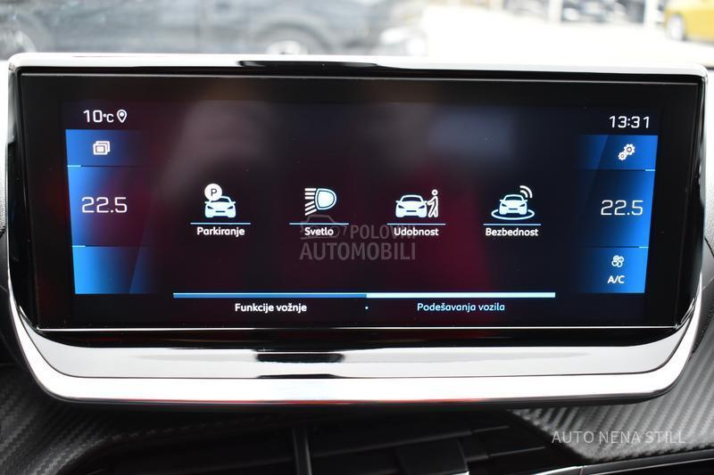 Peugeot 2008 1.5 HDI  MT