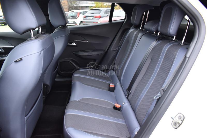 Peugeot 2008 1.5 HDI  MT
