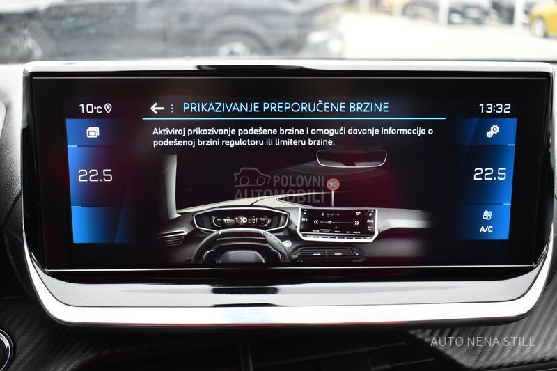 Peugeot 2008 1.5 HDI  MT