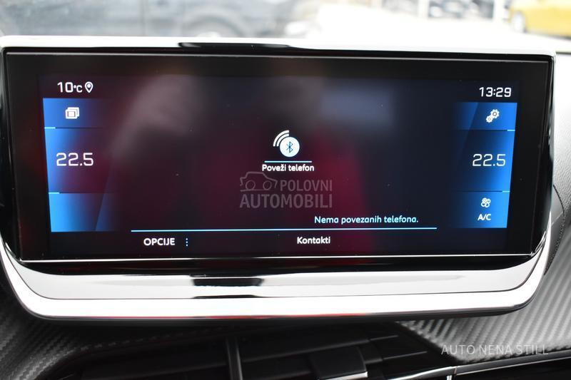 Peugeot 2008 1.5 HDI  MT