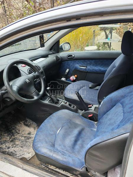 Peugeot 206 auto