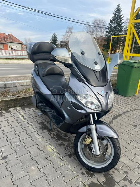 Piaggio x9 evo