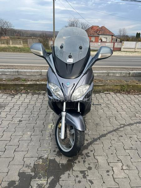 Piaggio x9 evo