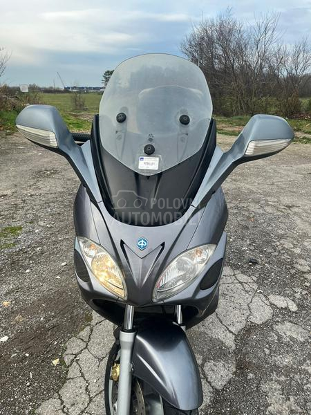Piaggio x9 evo