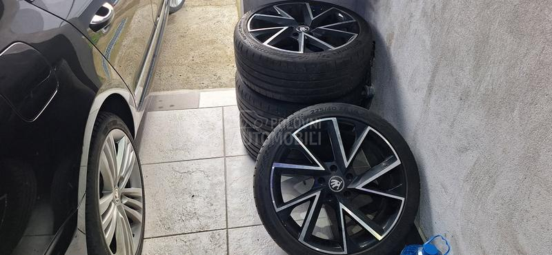 Škoda Superb eleganc