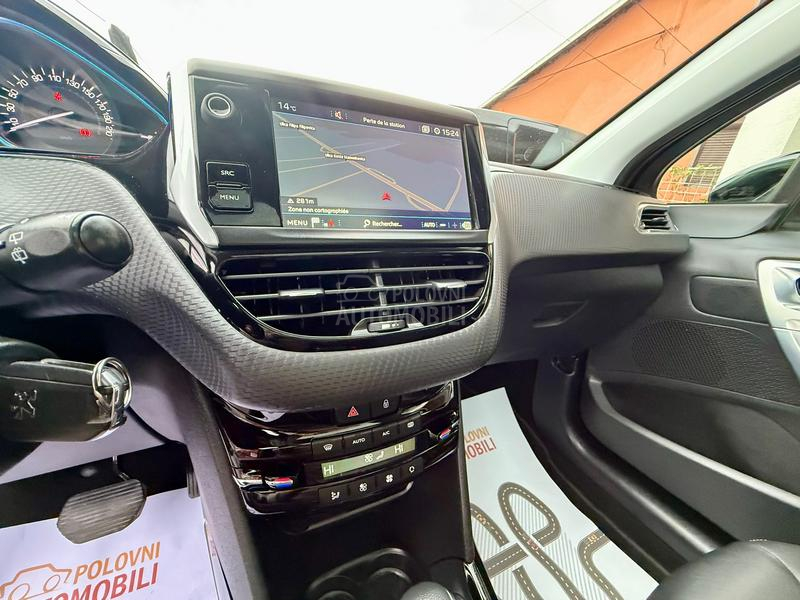 Peugeot 2008 1.5 BHDI ALLURE