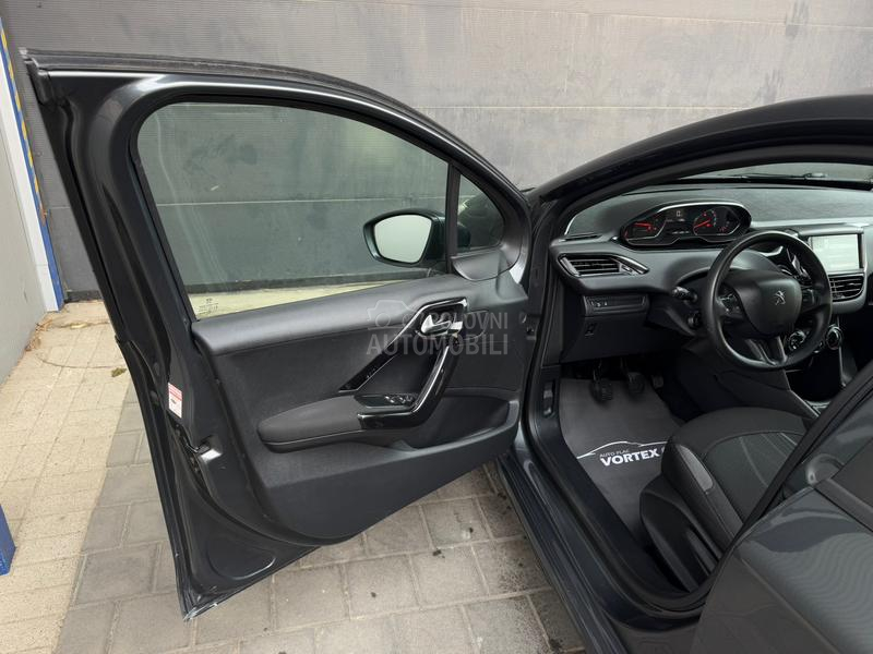 Peugeot 208 1.4 hdi
