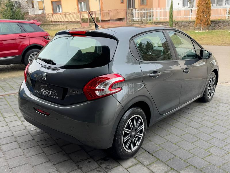 Peugeot 208 1.4 hdi