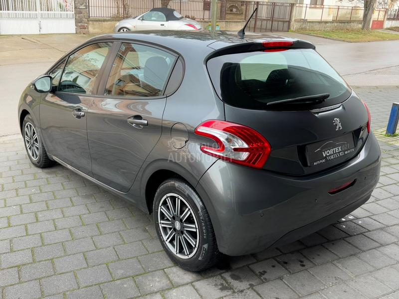 Peugeot 208 1.4 hdi