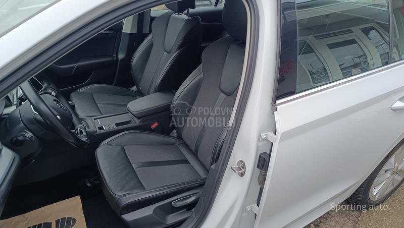 Škoda Octavia 1.5 TSI STYLE