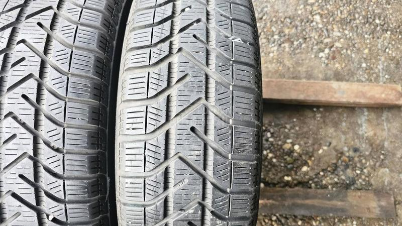 Pirelli 175/65 R15 Zimska