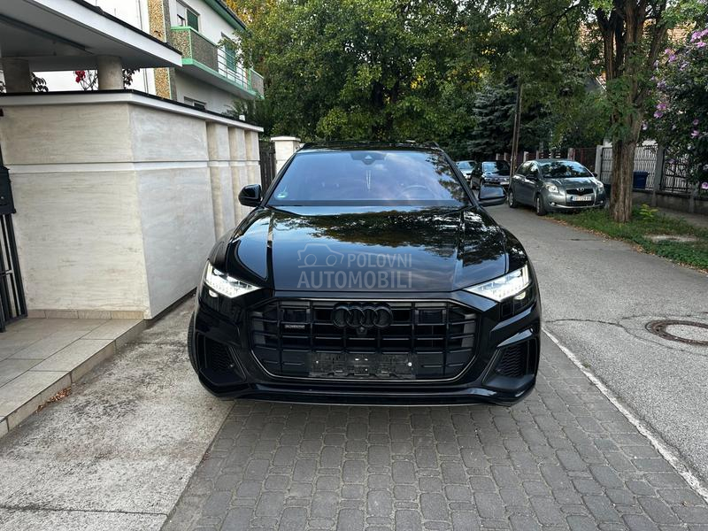 Audi Q8 
