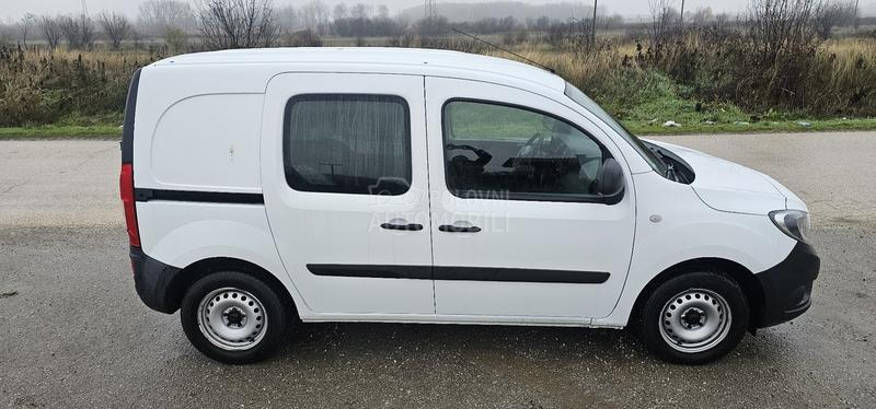 Mercedes Benz Citan 109