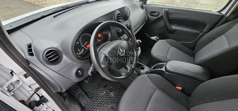 Mercedes Benz Citan 109