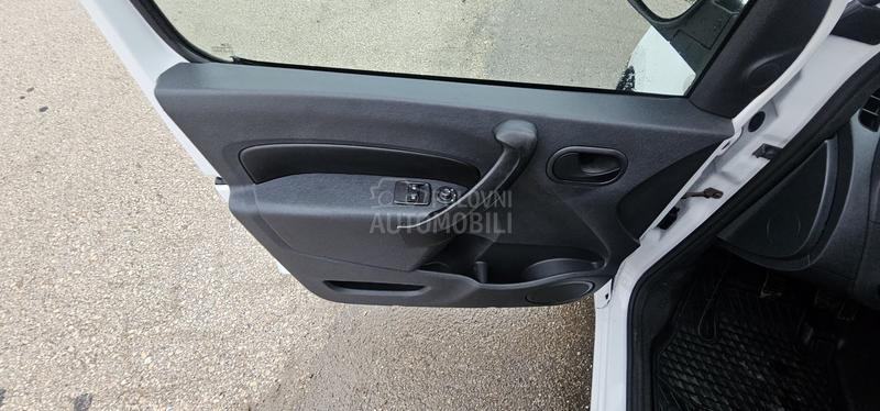 Mercedes Benz Citan 109